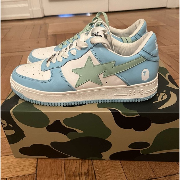Bapestas size 10 slightly used - Picture 5 of 8